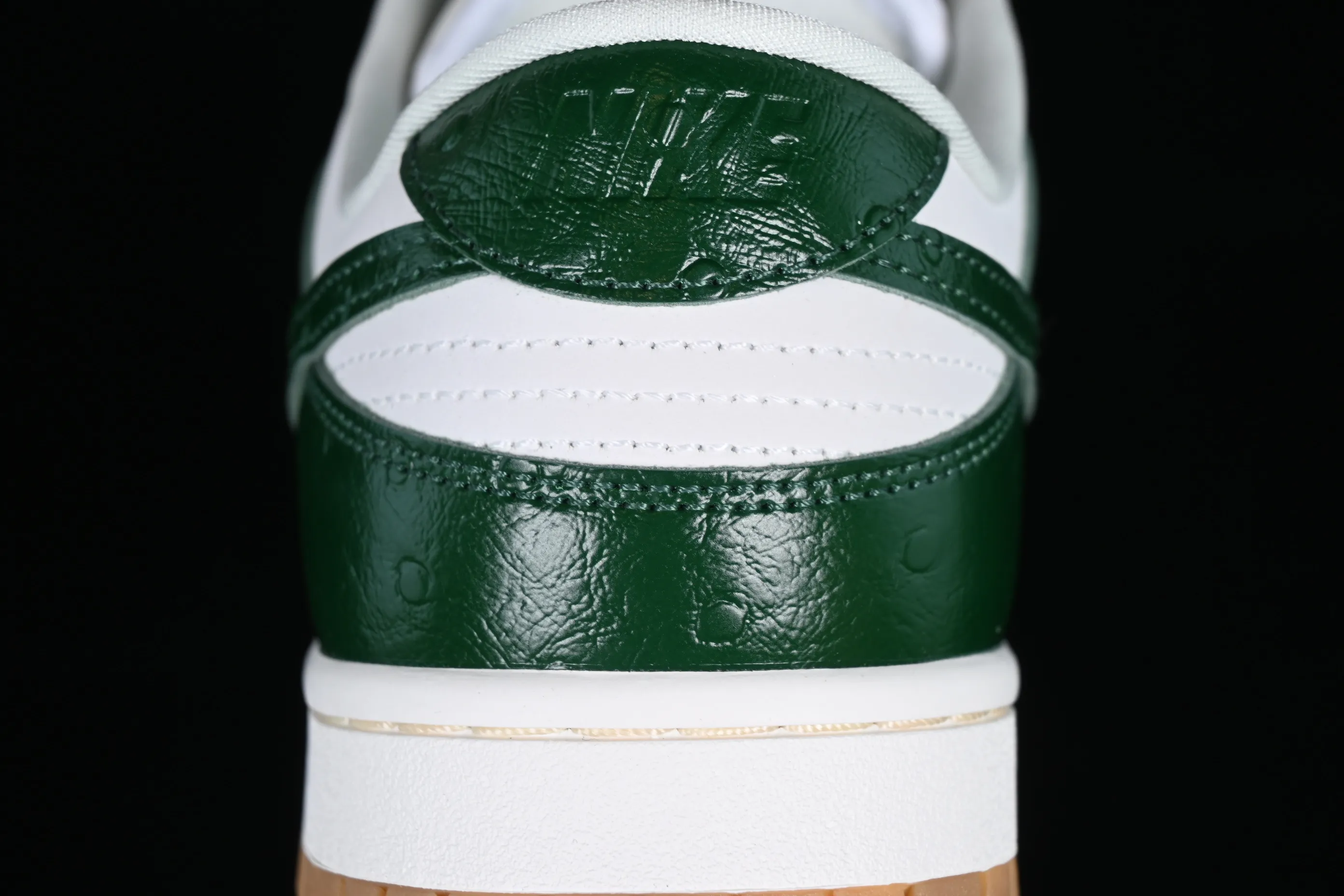 All categories Nk SB Dunk series Nk SB Dunk Low low-top sneakers Nk Dunk Low "Gorge Green" dark pattern green SB low-top casual sneakers FJ2260-002